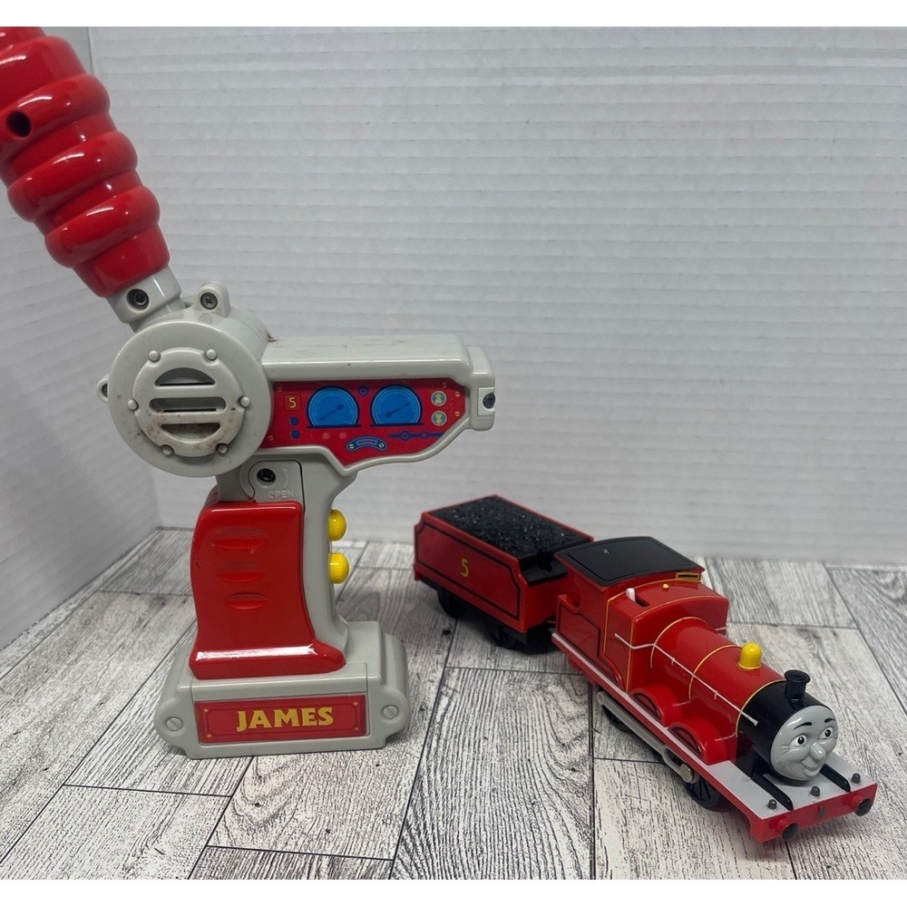 Thomas TrackMaster RC James Remote Control Motorized Train Set TESTED WORKS